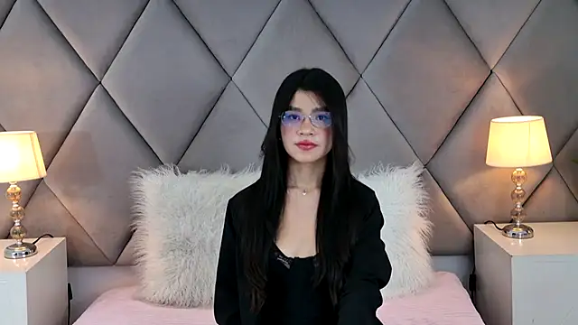 oliviadiaz (F young) - round 360 show my outfit