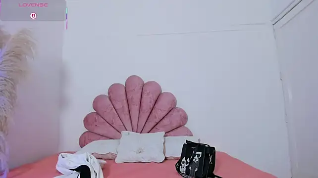 melodyprice (F teen) - COWGIRL SHOW AND SHOW BOOBS