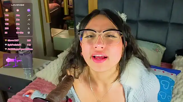 MadyJackson webcam