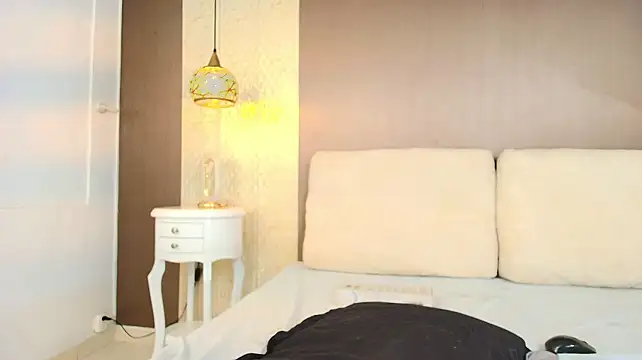 Tiifany_Baker webcam