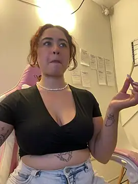 Mary_Rousee webcam