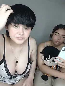 Valkiria_and_Sam webcam