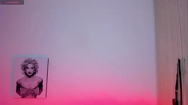 Millie_bobby webcam