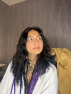 Velvet_Mysstic webcam
