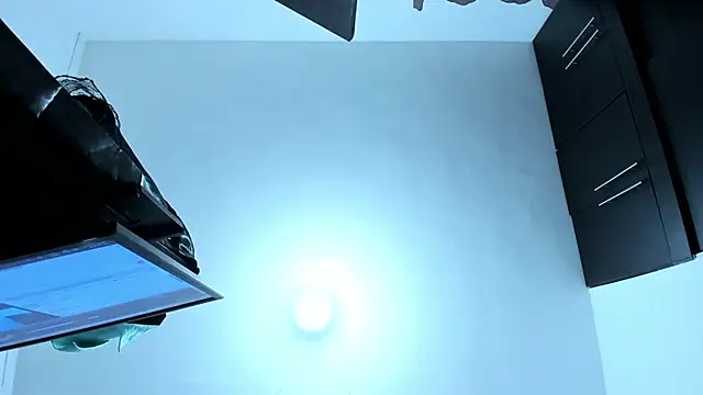 Kendra_Di_Marco webcam