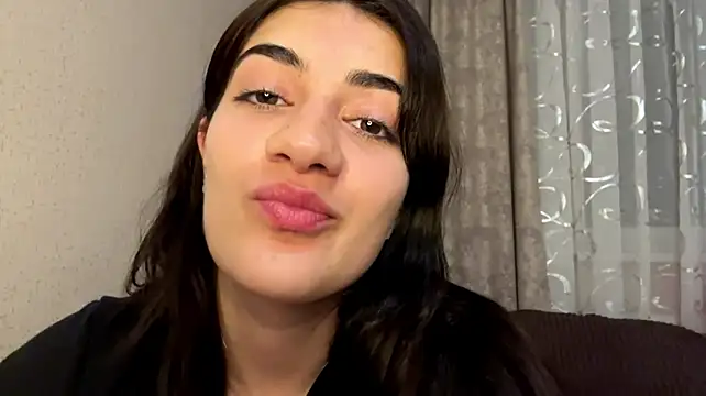 Ledi_Asthik webcam