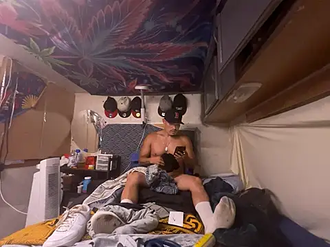 OmarSalasxh33 webcam