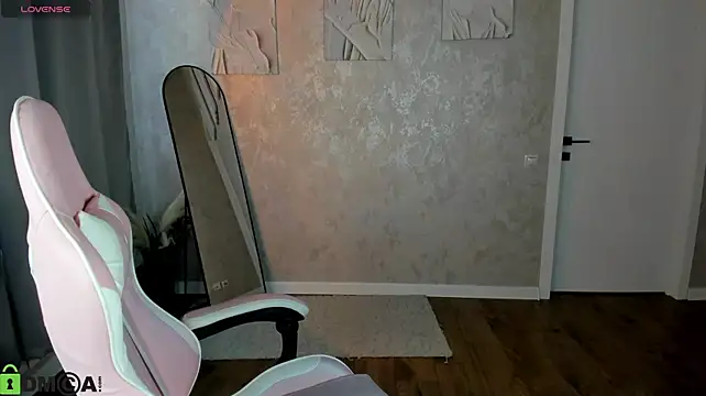 Sophia_Millery webcam