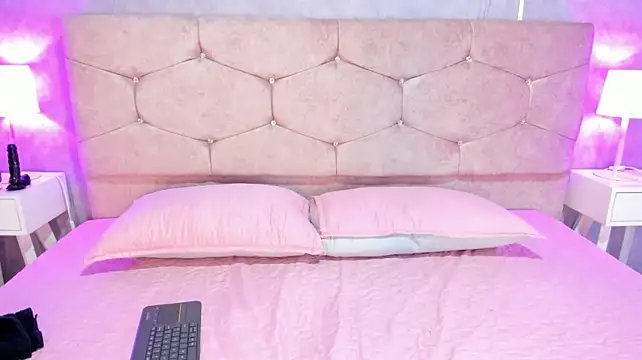 Gabriela_Beltrann webcam