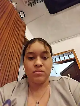 EmiliaTorrez webcam