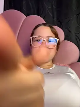 Lucyklein2022 webcam