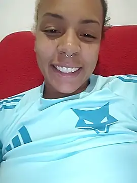 Julia_Pretinha webcam