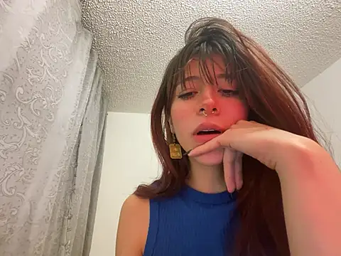 SuzzyyM webcam