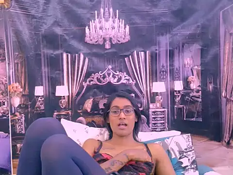 IndianRebel4u2Luv webcam