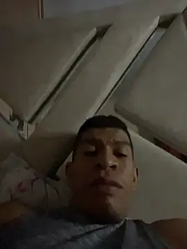 Toptony22 webcam