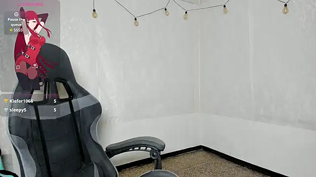NicoleDaviss webcam