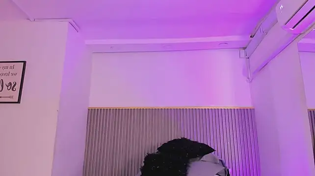 ashvalentine_ webcam