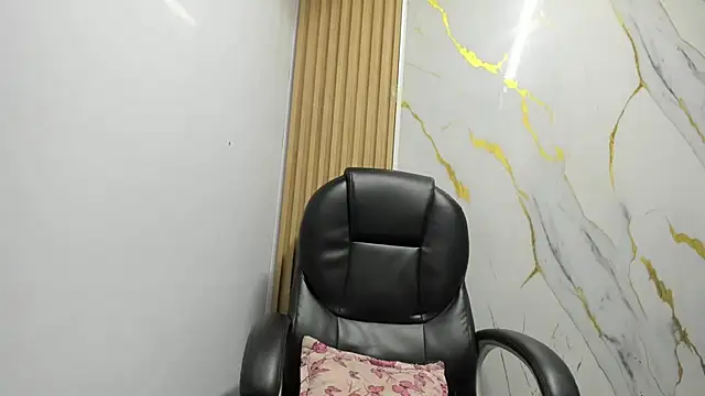 RoxanaSiranohh webcam