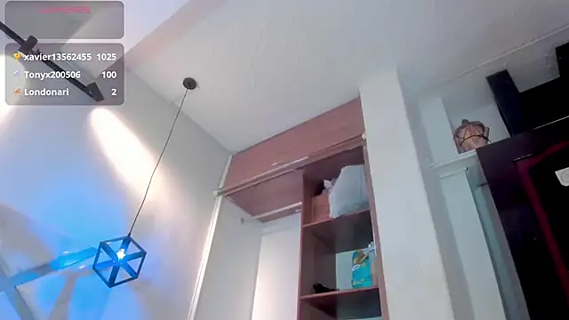 cami_rouxx webcam