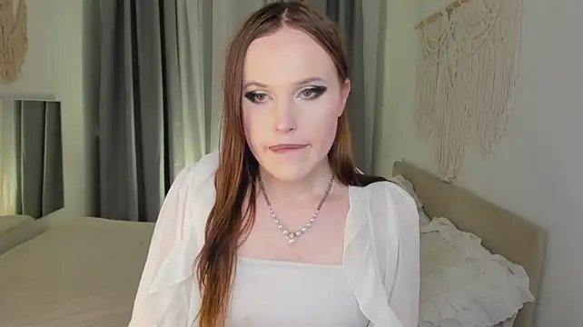 EffieMinki webcam