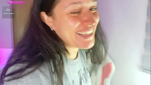 MeganDolll webcam