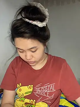 Almira6868 webcam