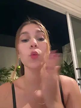 Nikii__ webcam