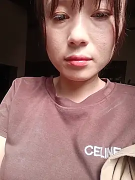 Linda-yiyi webcam