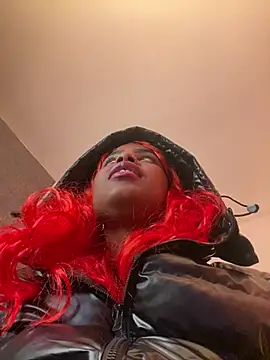 Ayla_Nuit webcam