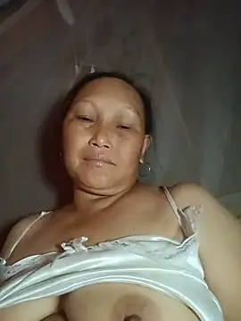 Juhi_09 webcam