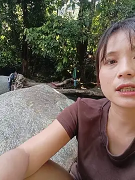 Linda-yiyi webcam
