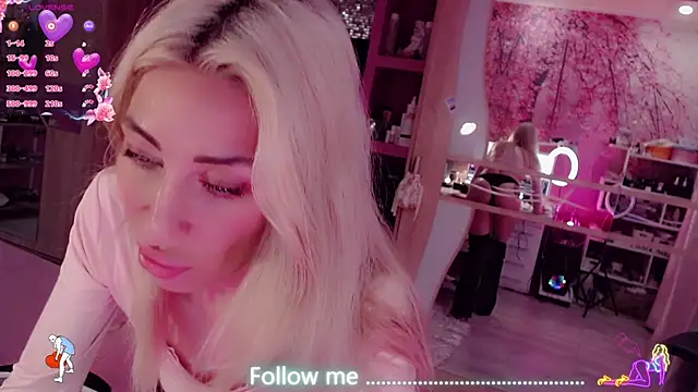 AnnieGOld_ webcam