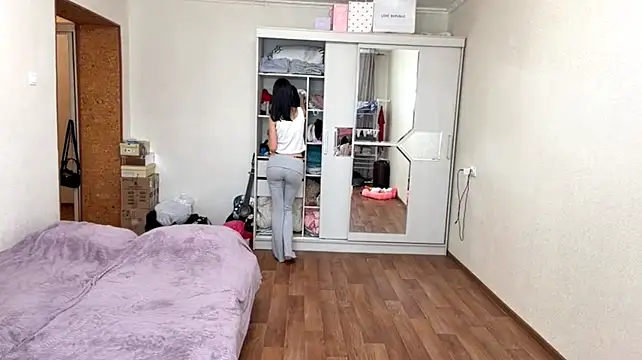 LivianDivorce webcam