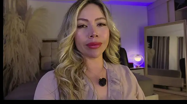 Ammy_Castro webcam