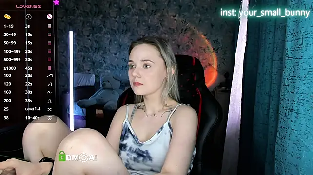 Your_small_bunny webcam