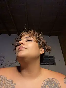name_less_lulu webcam