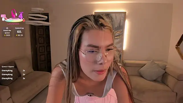 NiaSalvatore webcam