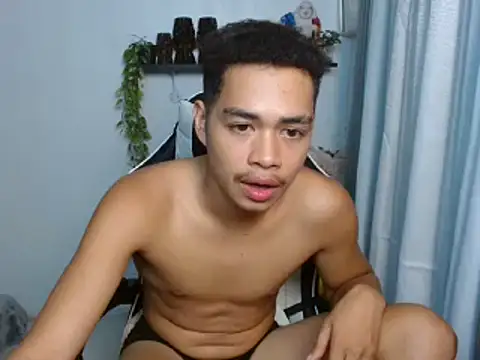 curlyasian_njxx webcam