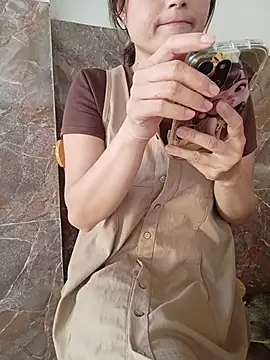 Linda-yiyi webcam