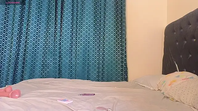 Ebony_Goddexxx webcam