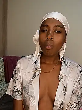 kat_sexiee webcam