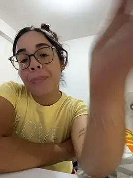 Miahoneyx webcam