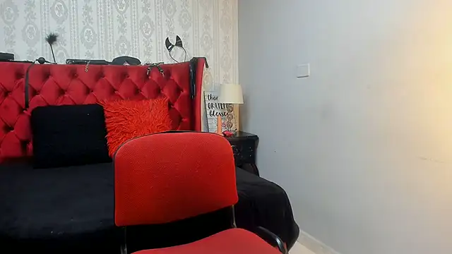 scarlett_small_ webcam