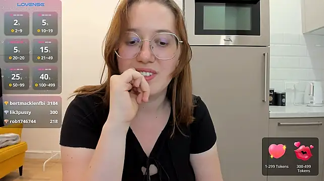 Charmy_Gracy webcam