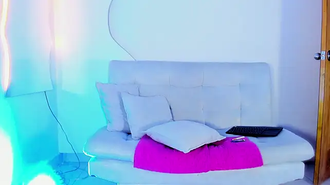 ArohomLester_ webcam