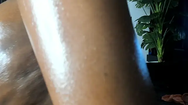 naughty_bigass webcam