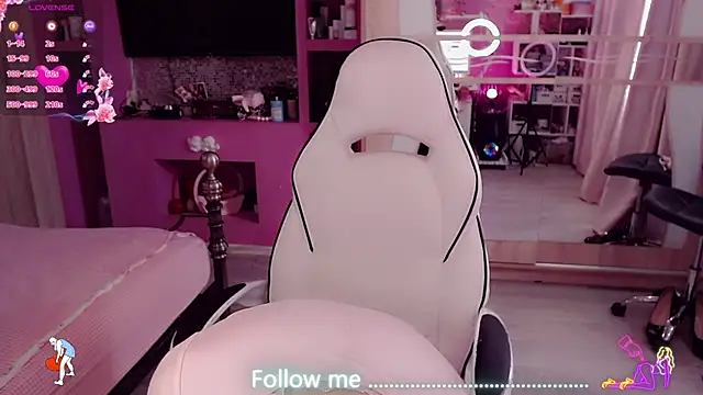 AnnieGOld_ webcam