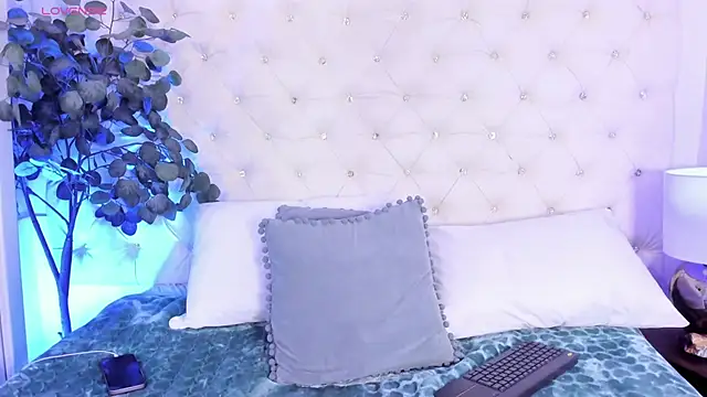 sophie_pariss webcam
