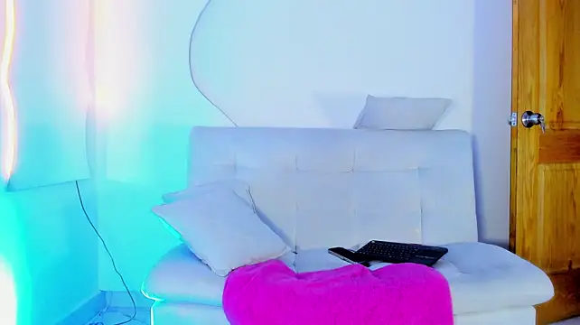 ArohomLester_ webcam