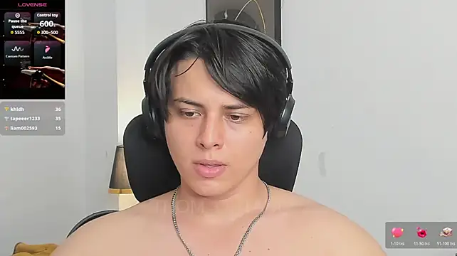 Thom_Ohtani live sex cam